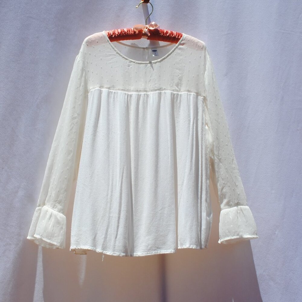 Ivory Cream Raised Dotted Crepe Blouse - Old Navy (XL)